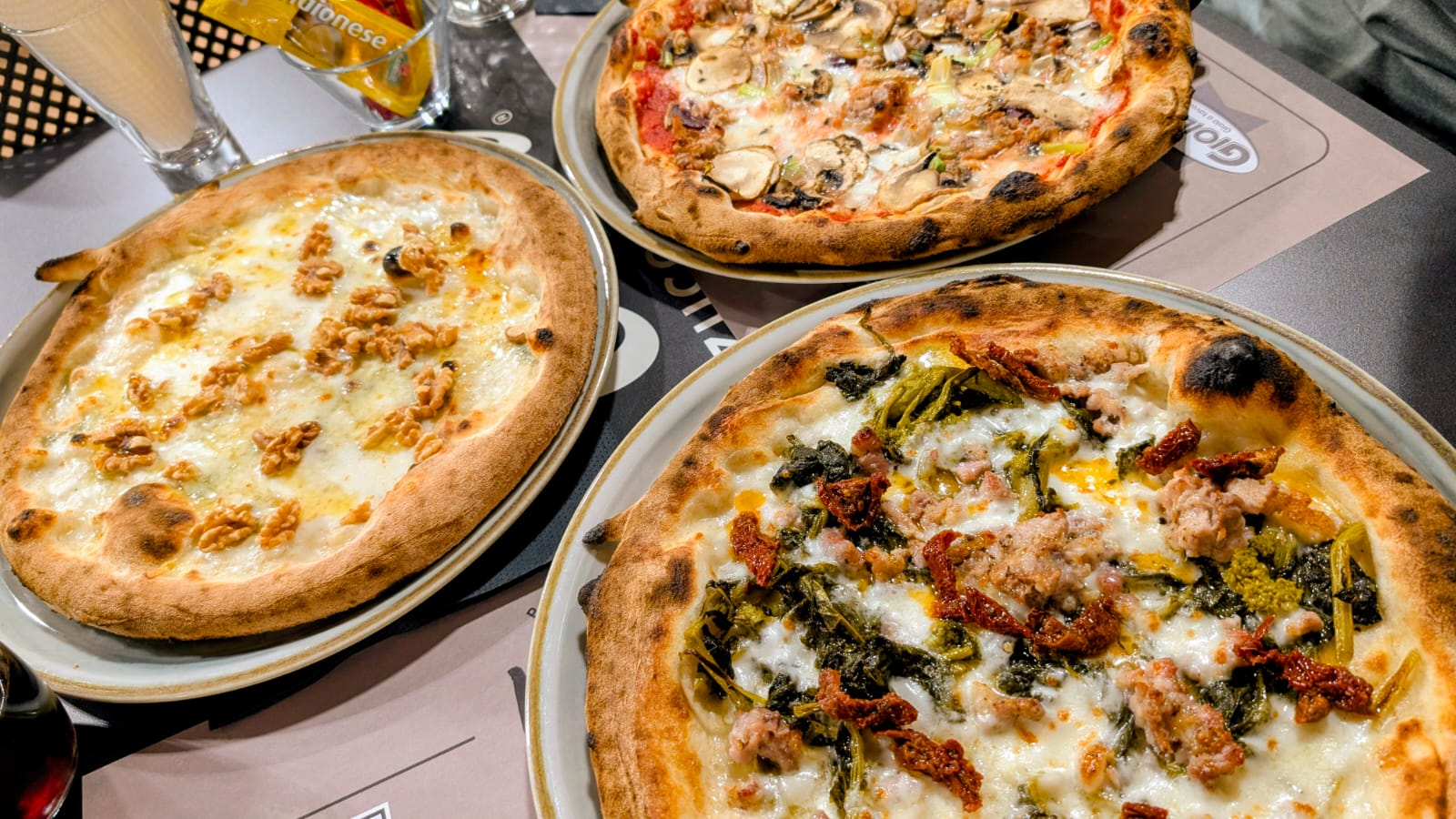 Mondo Pizza — un piatto